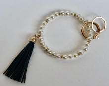 Load image into Gallery viewer, Pearl Bangle Keychain Accessory Gift Set
