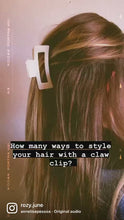 Load and play video in Gallery viewer, Change up your hairstyle with this Claw Clip!
